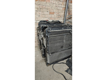 Radiateur MERCEDES-BENZ Actros