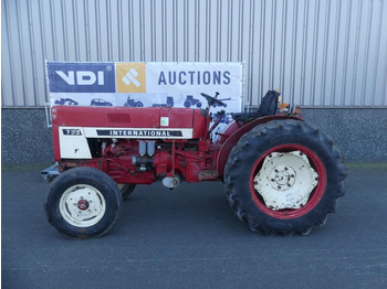 Tracteur agricole INTERNATIONAL