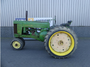 Tracteur agricole John-Deere 70: photos 4