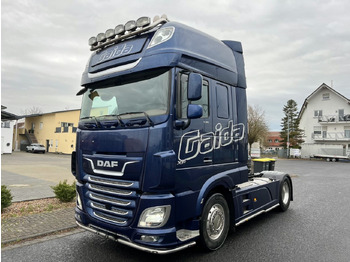 Tracteur routier DAF XF 530