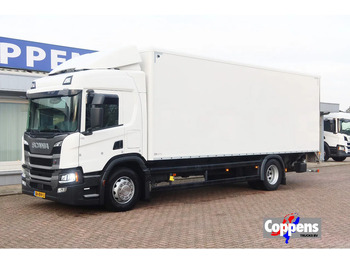 Camion fourgon SCANIA P 320