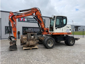 Pelle sur pneus TEREX