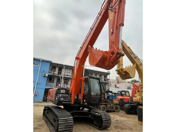 Pelle sur chenille HITACHI ZX200