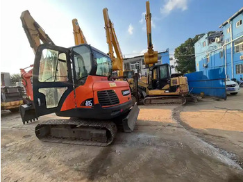Pelle sur chenille Original Top Sale High Performance Slightly Used Doosan Dx60 Tracked Excavator For Landscaping In Shanghai: photos 4