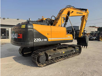Pelle sur chenille Original Used Korea  22ton Hyundai 220lc-9s Excavator for Sale in Good Condition and Low Working Time: photos 4