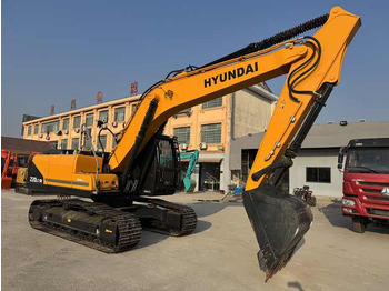 Pelle sur chenille Original Used Korea  22ton Hyundai 220lc-9s Excavator for Sale in Good Condition and Low Working Time: photos 3