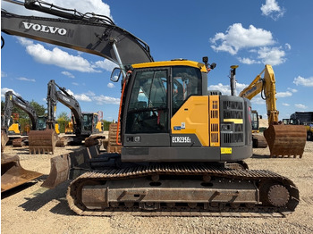 Pelle sur chenille Volvo ECR 235 EL: photos 3