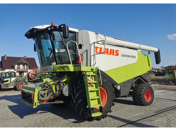 Moissonneuse-batteuse CLAAS Lexion 600