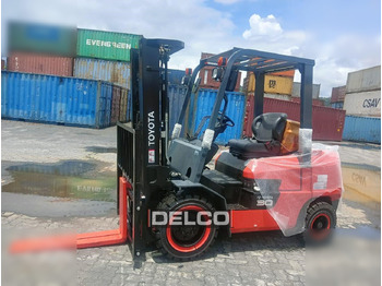 Chariot élévateur neuf TOYOTA FDZN30: photos 5