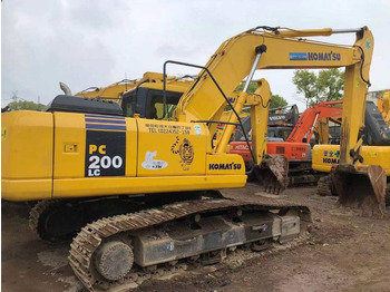 Pelle sur chenille KOMATSU PC200LC-7