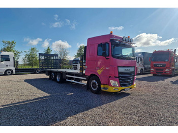 Camion porte-voitures DAF XF 460