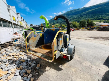 Broyeur de végétaux ISEKI Broyeur de branche: photos 3 Broyeur de végétaux ISEKI Broyeur de branche: photos 3