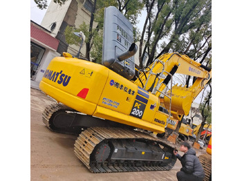 Pelle sur chenille KOMATSU PC200