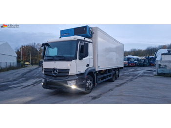 Camion MERCEDES-BENZ