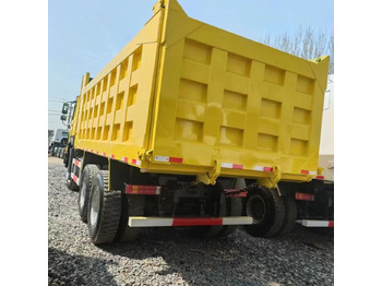Camion benne SINOTRUK HOWO