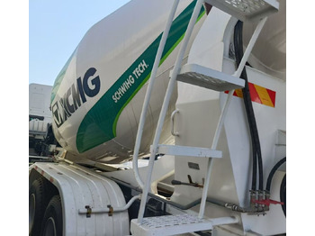 Camion malaxeur SINOTRUK HOWO
