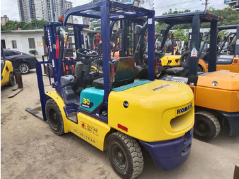 Chariot élévateur diesel KOMATSU