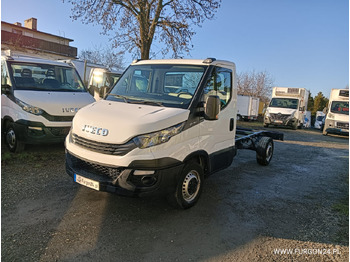 Véhicule utilitaire IVECO Daily