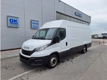 Fourgon utilitaire IVECO Daily