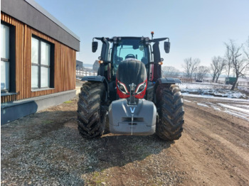 Tracteur agricole Valtra T, 74 LFTN D5, 235 D: photos 3