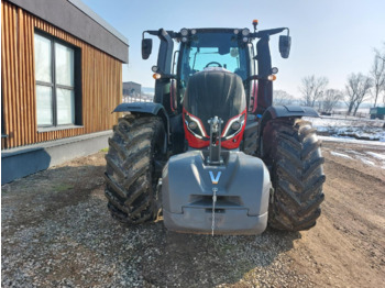 Tracteur agricole Valtra T, 74 LFTN D5, 235 D: photos 2