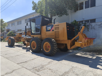 Niveleuse CATERPILLAR 140h with blade used cat motor grader 140k 140h 140g: photos 2 Niveleuse CATERPILLAR 140h with blade used cat motor grader 140k 140h 140g: photos 2
