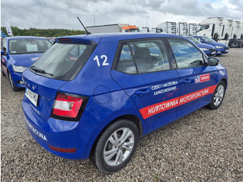 Voiture à hayon SKODA FABIA HATCHBACK: photos 4