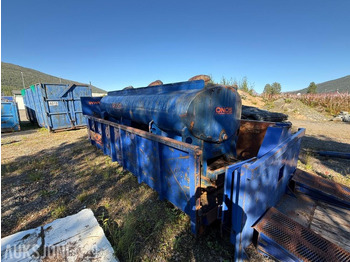 Matériel de chantier Vanntank på krokløftramme: photos 3