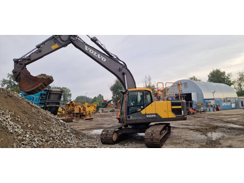 Pelle sur chenille VOLVO EC220EL