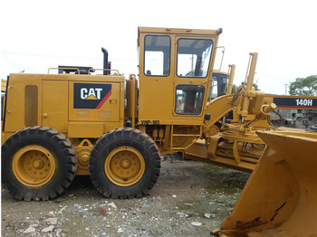 Niveleuse CATERPILLAR 140H
