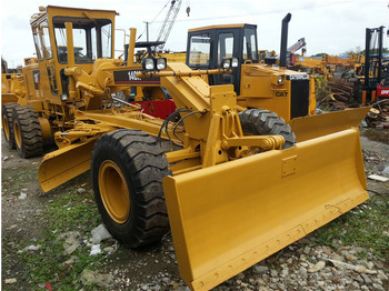 Niveleuse CATERPILLAR 140H