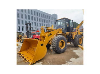 Chargeuse sur pneus CATERPILLAR 950G