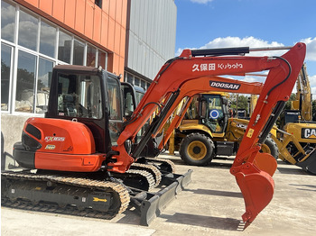 Pelle sur chenille KUBOTA