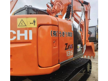 Pelle sur chenille HITACHI