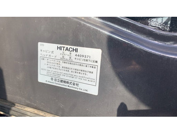 Pelle sur chenille HITACHI ZX200