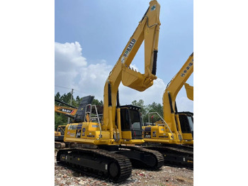 Pelle sur chenille KOMATSU PC240-8