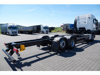 Tracteur routier MAN TGX 26.520 / 6x2 / RAMA DŁ. 9,1M / OŚ PODNOSZONA: photos 3 Tracteur routier MAN TGX 26.520 / 6x2 / RAMA DŁ. 9,1M / OŚ PODNOSZONA: photos 3