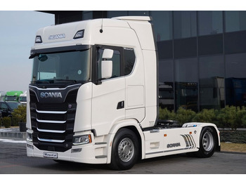 Tracteur routier SCANIA S 520
