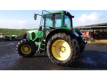 Machine agricole JOHN DEERE 6520