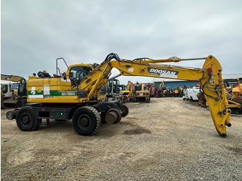 Pelle sur pneus Doosan DX 160 WR: photos 4