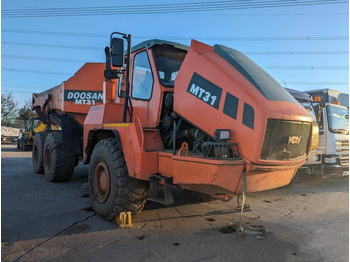 Tombereau articulé DOOSAN