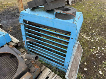 Pelle de manutention Fuchs Terex 340 ENGINE FAILURE: photos 4