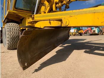 Niveleuse MBU G130A: photos 5 Niveleuse MBU G130A: photos 5