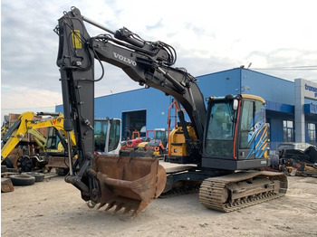 Pelle sur chenille VOLVO ECR145EL