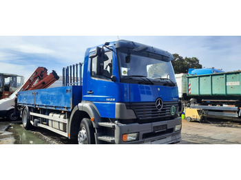 Camion plateau MERCEDES-BENZ