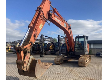 Pelle sur chenille HITACHI ZX225