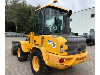 Chargeuse sur pneus Volvo L 35 G: photos 4 Chargeuse sur pneus Volvo L 35 G: photos 4