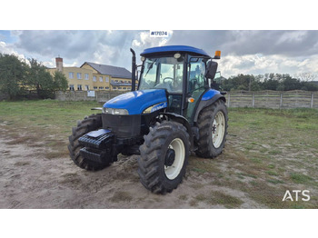 Tracteur agricole NEW HOLLAND TD5
