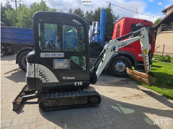 Mini pelle BOBCAT E16