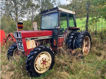 Tracteur agricole INTERNATIONAL